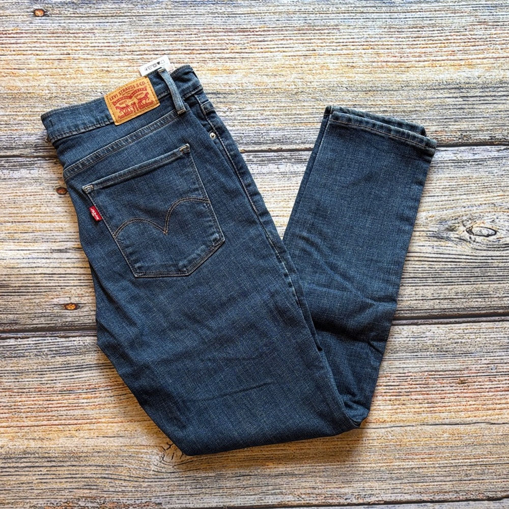 Levi's Women's 311 Shaping Skinny Jeans